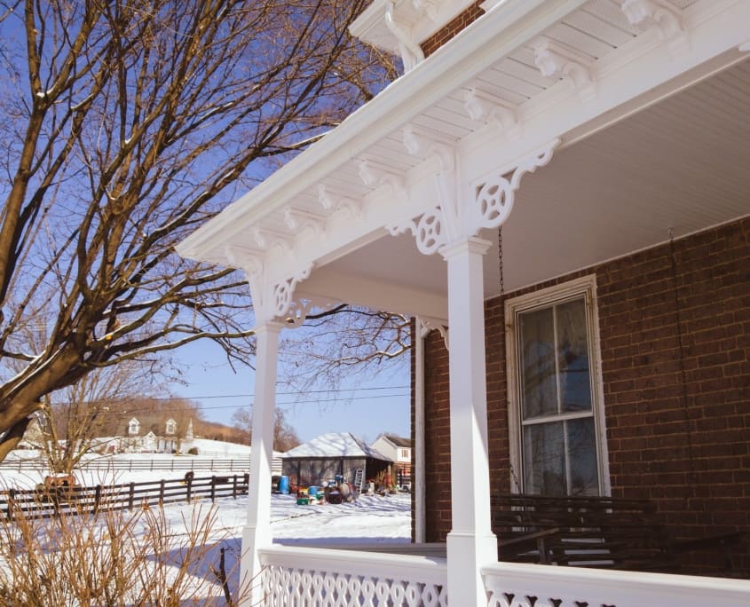 White Gingerbread Corner Trim